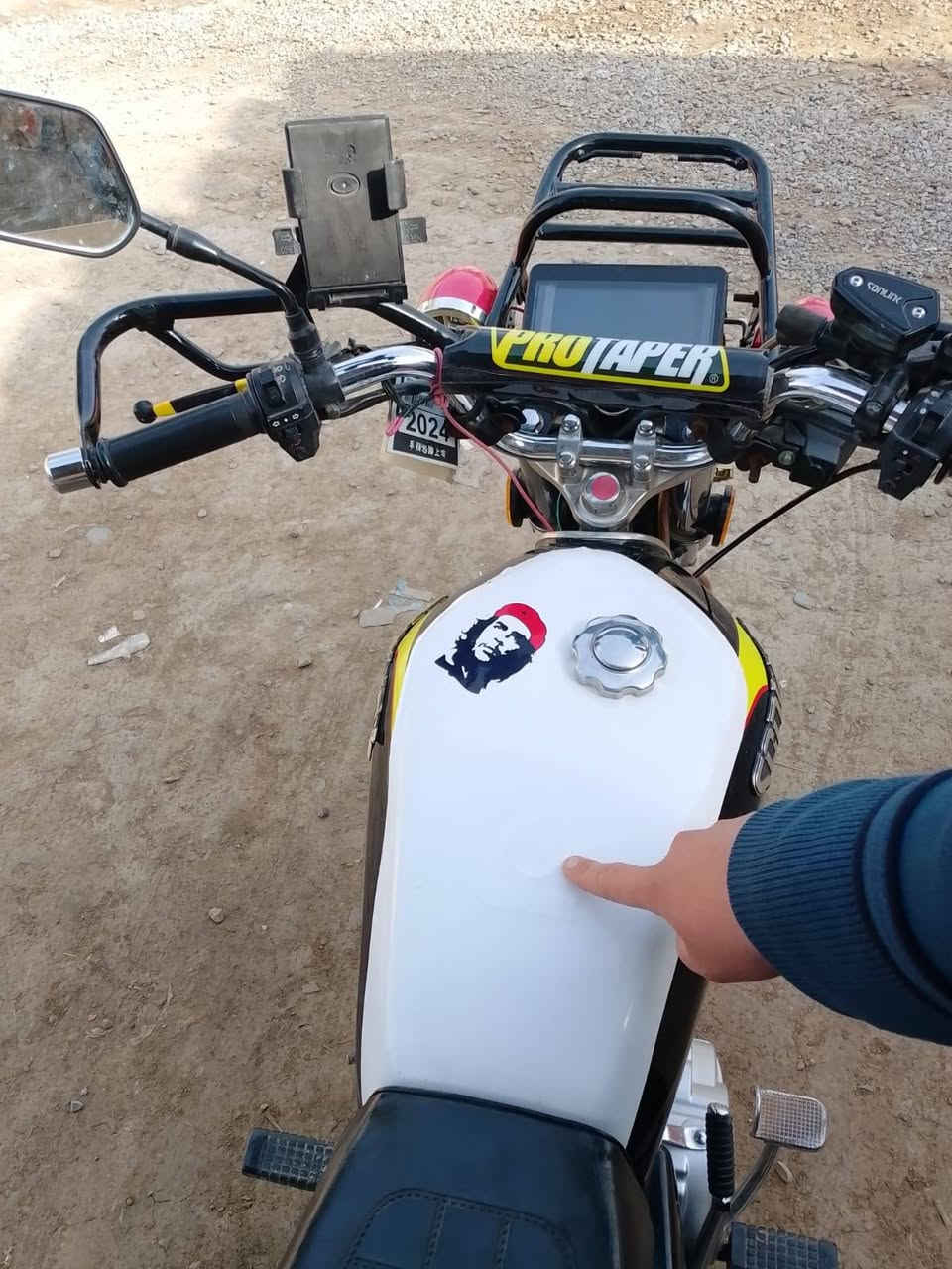 السلام وعليكم دراجه للبيع موديل. 2024
للاستفسار ***********
الدراجه جديده مكفوله
