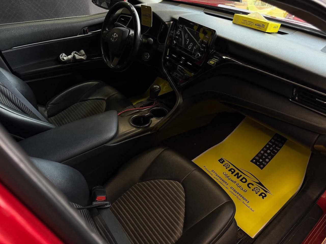 السلام عليكم. تويوتا كامري رقم بغداد باسمي الموديل ٢٠٢١ SE ماشية ٥٥ ميل حادث جدا بسيط جاملغ بنيد  كما موضح بالصور صبغ ثلاث قطع مع بارد جدا بسيط ايرباك ستيرن فقط وراجع سليم مكاني كربلاء السعر ١٩٥$ وبيها مجال قليل للشراي بيع فقط موبايل ***********
