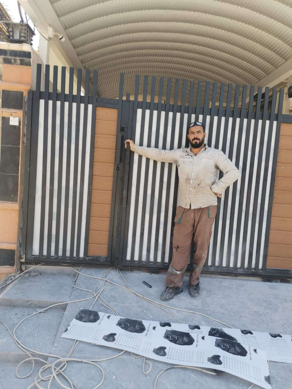 باب حوش سلايت
طول 320
ارتفاع 180
شغل درجة اولى سمك الحديد مليم و٤٠
اتمنى ينال إعجابكم اخوكم ابو طارق الحداد للاستفسار الاتصال على الرقم ***********
