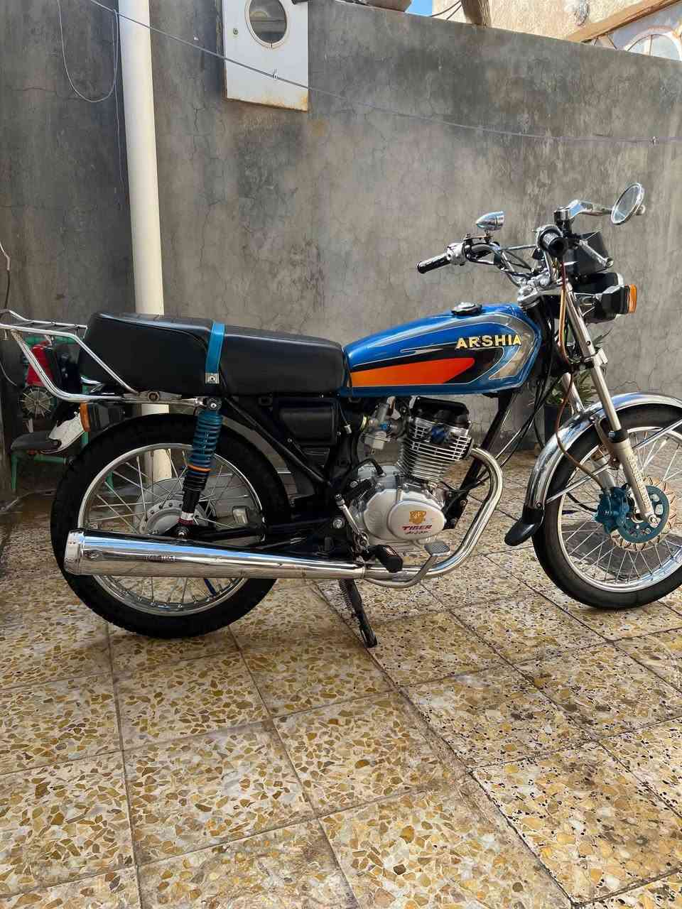 عمي السلام دراجه البيع اوراق سعرهه 475 محتاز الشراي يتصل *********** خاص ما اجاوب
