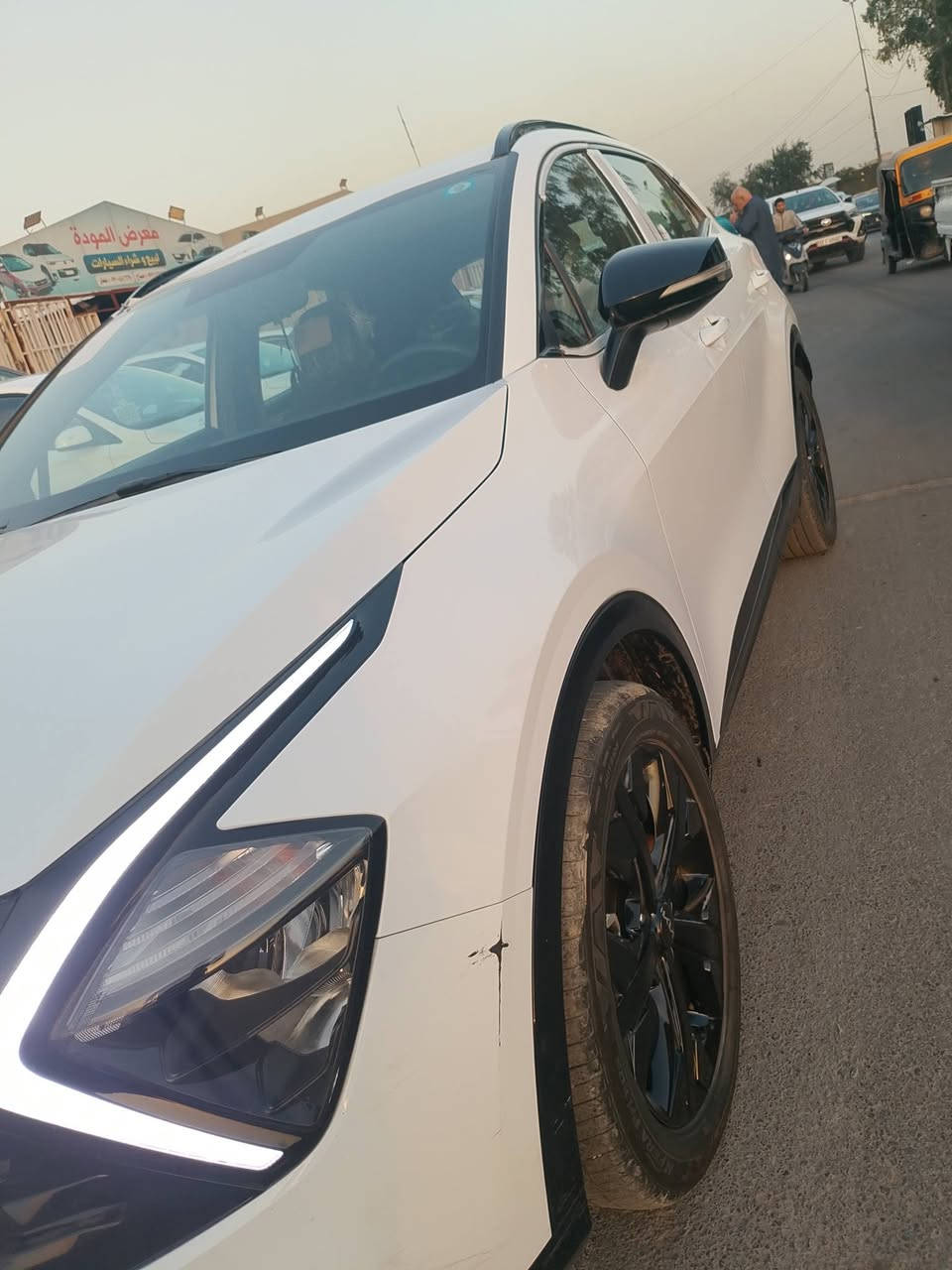 السلام عليكم 
سيورتج موديل 25 خليجي وضع شركه 
فول مواصفات من عد فتحه 
محرك.2000
دوش
رقم بغداد نكليزي سنويا جديد بسمي سنويا 
سعار سياره 230بي مجال 
العنوان بغداد نتصل تدلل على رقم 
***********
