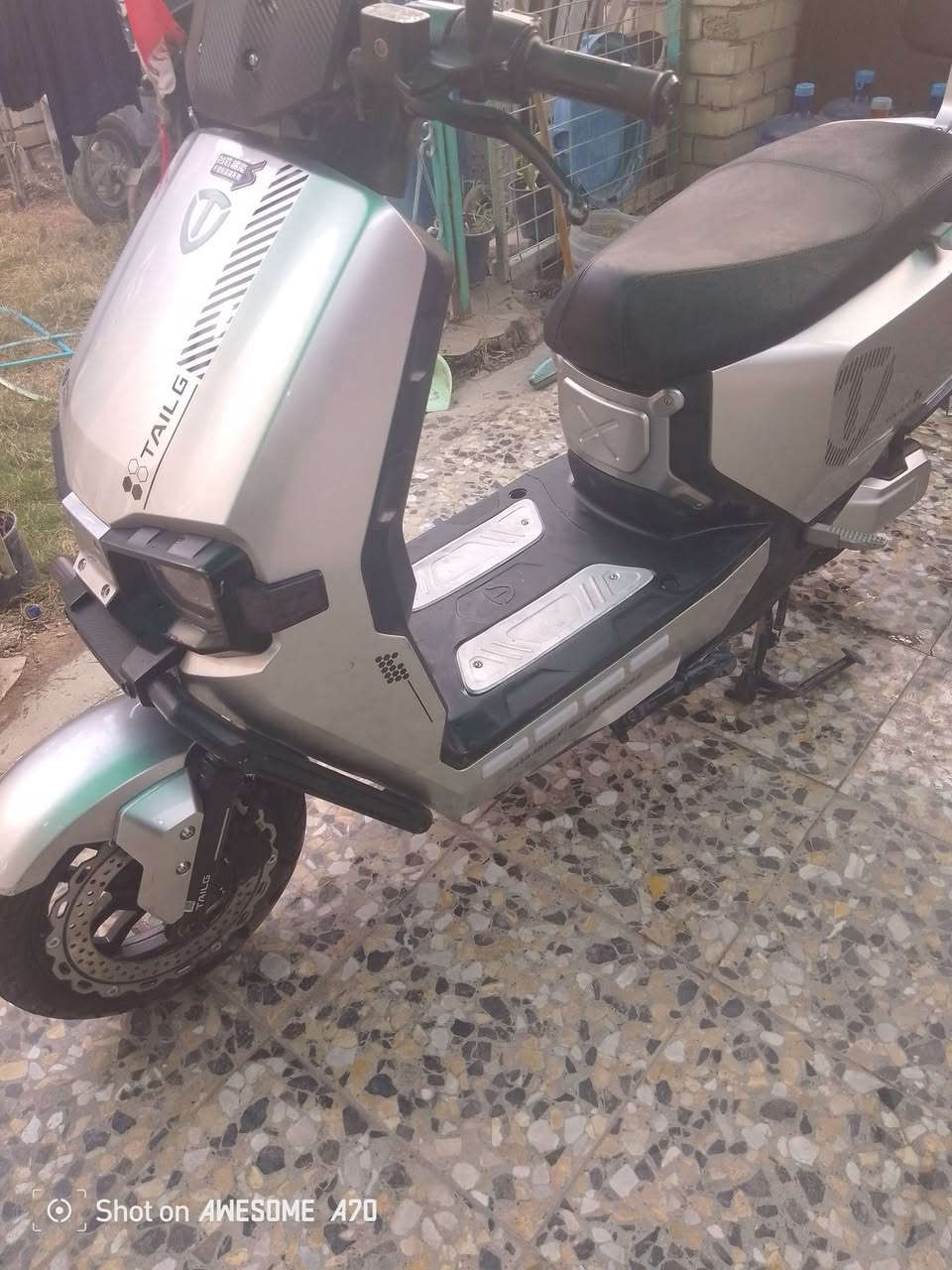 دراجه شحن نظافه ٨٠ بالميه تايرات جدد وبطاريات جدد سرعه ٧٠


**إذا كنت صاحب هذا الإعلان وتريد حذفه لأي سبب، رجاءا أرسل رسالة إلى الدعم الفني**