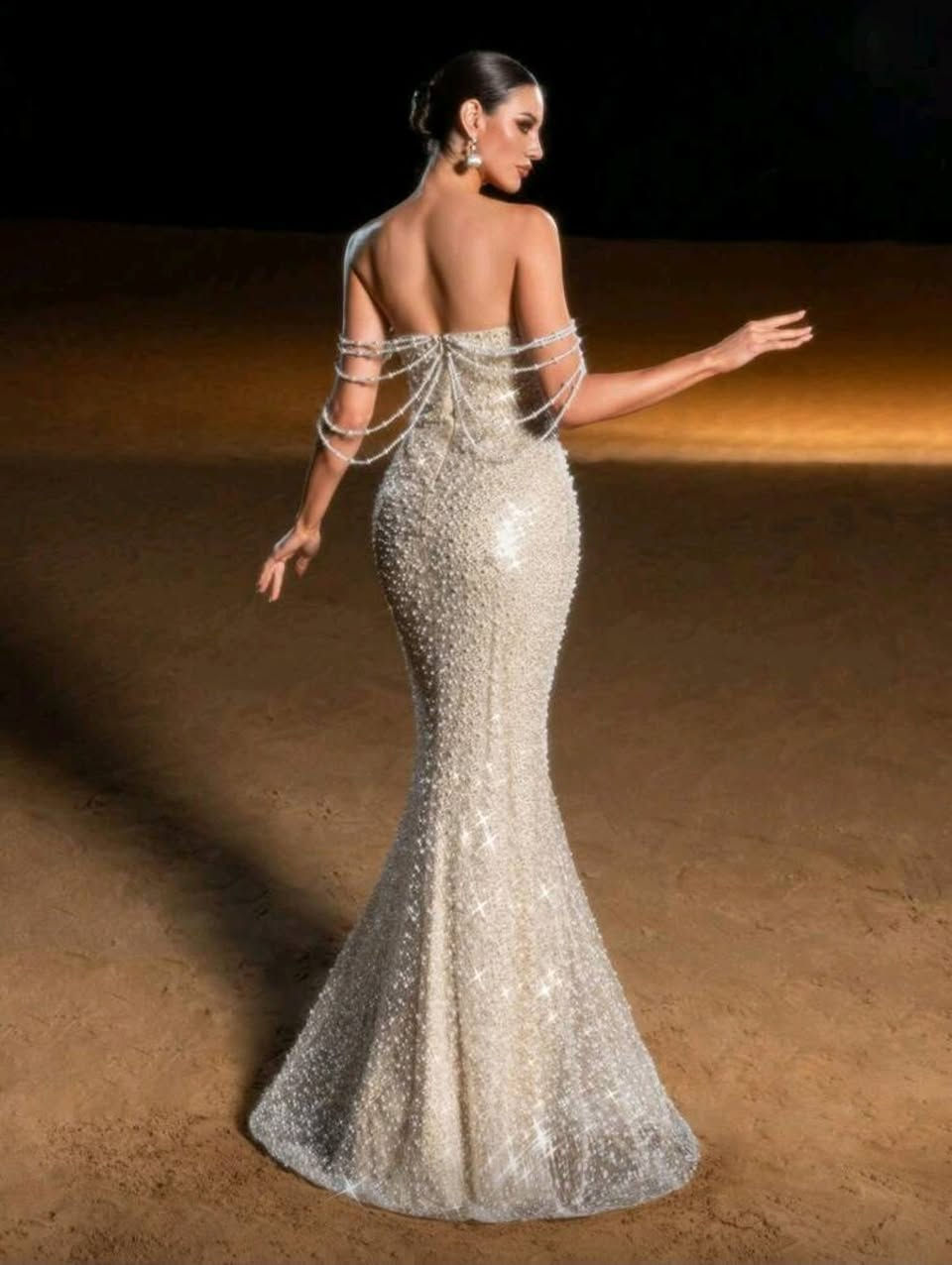 السلام عليكم هذا الفستان اختي اخذته من شي ان ب١٥٠ دولار للمهر تالي خطيبها مخلاها تلبسه اختارلها غيره بس ع كد التكدير قياسه سمول الي تريده بنات ب١٠٠ ميخالف واني ادزلهيا هم كله جك يدوي ليلو من طول ليطول داير مداير كلش راقي ونازك


**إذا كنت صاحب هذا الإعلان وتريد حذفه لأي سبب، رجاءا أرسل رسالة إلى الدعم الفني**