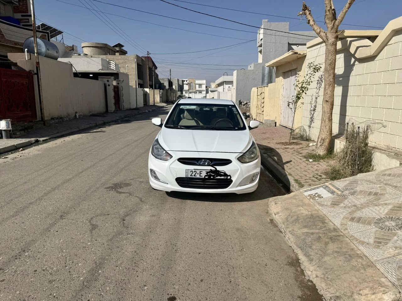 السلام عليكم 
اكسنت 2014 ماشيه 72 حقيقي قابله للزياده رقم اربيل سنويه بأسمي لغاية 31 وهزه جديده لل شهر الثاني 2027
نظيفه جداً حالها حال الزيرو مكفوله محرك وكير محرك 16 كير AT للأستفسار الأتصال على هذا الرقم *********** غير متواجد على الماسنجر اي استفسار اتصل
