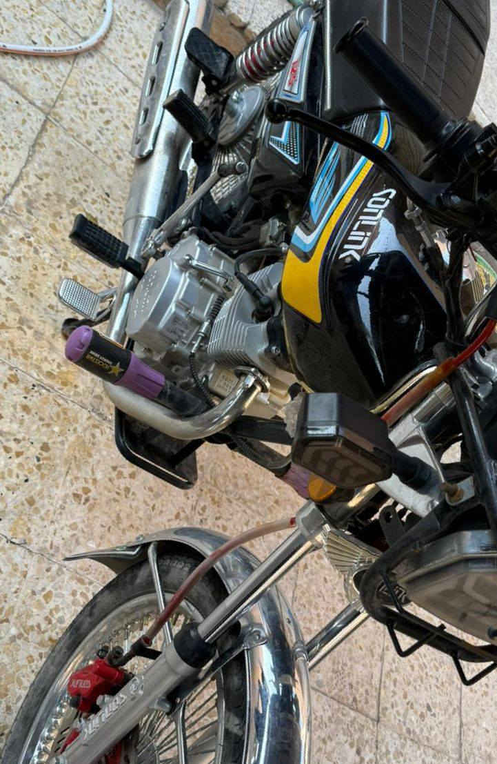 السلام عليكم دراجه تايكر 5كير الدراجه فول نضافه محرك مامفتوح شرط الفحص مكاني تكريت السعر 650قفل للتواصل (***********)الدراجه موجوده لحد ماينحدف هاذا المنشور
