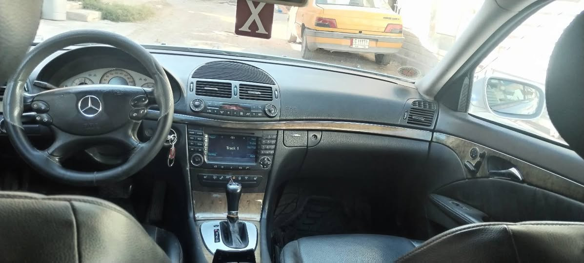 للبيع W211 موديل 2008 E350
السيارة وارد امريكي كلين مكفوله من الصبغ والضربه بارد فقط هلال جالمغ الخلفي كامل مواصفات محرك كير صدر جديد تدفئه كشن امامي فتحه سقف بردة خلفيه وبردات جانبيه ستيرن كهرباء  وباقي المواصفات معروفه السيارة بالواقع احله من الصور  رقم اربيل مكان السيارة بغداد
السعر 155 وبي مجال 
***********
***********
