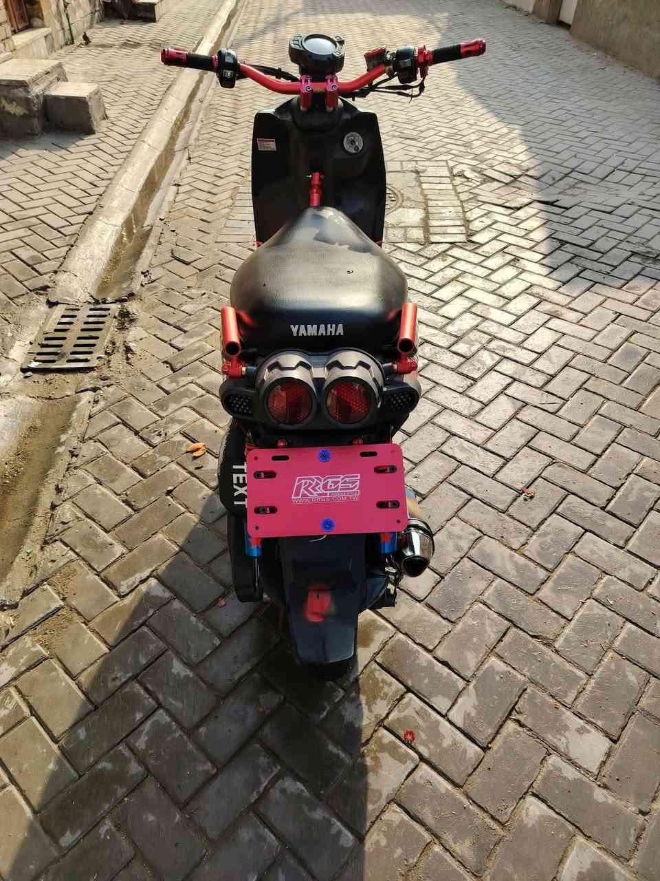 سلام عليكم سكنس جبلي للبيع دراجه مزودة مكينه بلادي مامفتوحه بيها كومه  تزويد ***********
مليانه تزويد

كلجات رياضي مفولات

نوزل رياضي 8 زروف

قطره دهن رياضيه

قبق فلاوين رياضي

ستيرن يدات عظمه يدات سكليتر رياضي

قبق عمبار رياضي

درع شاصي رياضي

قبق بانزين رياضي

الدراجه براغيها كلها سبع الوان

صالنصه رياضي
