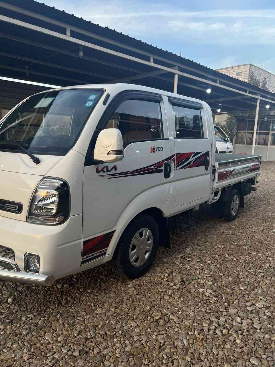 كيا دبل 2024 رقم قادسيه انكليزي مكفوله كفاله عامه جديده  ماشيه 100
السعر 177 وبيه مجال 
***********
