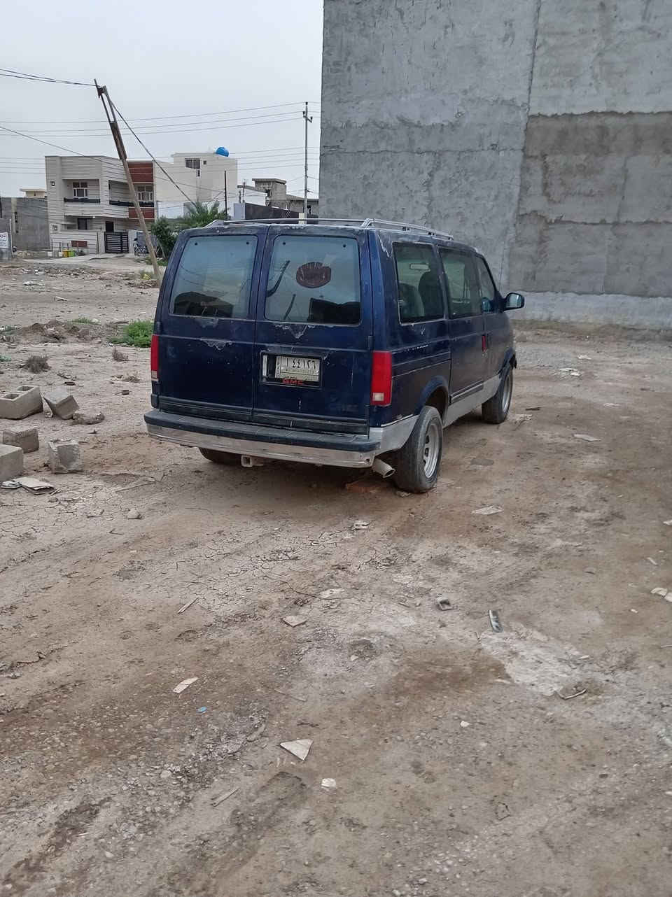للبيع فان استرو موديل ٩٣ مكينه وكير واكسل وشاصي مكفولات زوج تاير جديد وزوج نص عمر باتري جديد رقم ديالى سنويه ساقطه من ٢٠١٩ عنواني ديالى بعقوبه السعر ٢٠ وبيها مجال قليل مامتواجد ع الفيس هذا رقمي اتصل وتدلل ***********
