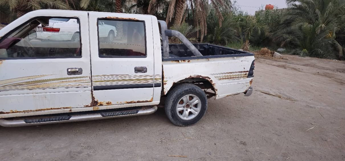 بلاش بيع مستعجل سياره جاهزه من كلشي مكينه كارتون تخم تاير ياباتي نوع جنبي ٢٠١٠ السعر ٢٠ ورقه وبيه مجال رقم الماني 
***********
