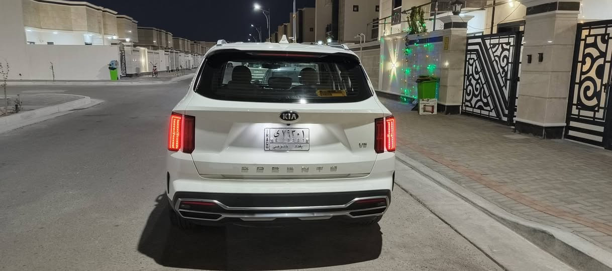 السلام عليكم. سورينتو خليجي موديل 21 شرطية استقطاع مباشر ، باقي عليها سنة وتصير حرة. السعر المطلوب 245 للتواصل ***********
