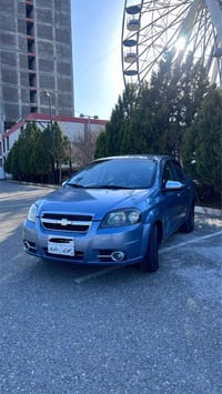 اڤيو ٢٠٠٧ • گير ومكينة بشرط • شاشة وكاميرا