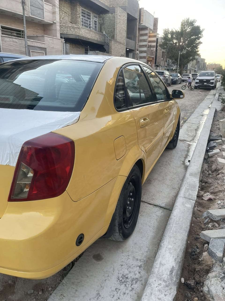 السلام عليكم 
اوبترا الشركة العامة للسيارات كير عادي 
موديل 2012 كير ومحرك تمام
صدر امامي خلفي كله جديد 
كهربائيات كلها مكفوله 
بيها منظومة غاز كامله وعليها ادامة جديده. 
ادامة كامله لمنظومة البنازين
مكفوله كفالة عامة من الضربه. 
گلج وعينه وصينية جديده 
دومشة كشنات ودومشة ارضيات جدد
رقم دولي مصفرة هيئة وغرامة. 
سيارة خير من الله من ايدك للشارع 
مكانها شارع فلسطين 
السعر 65 
الرقم ***********
