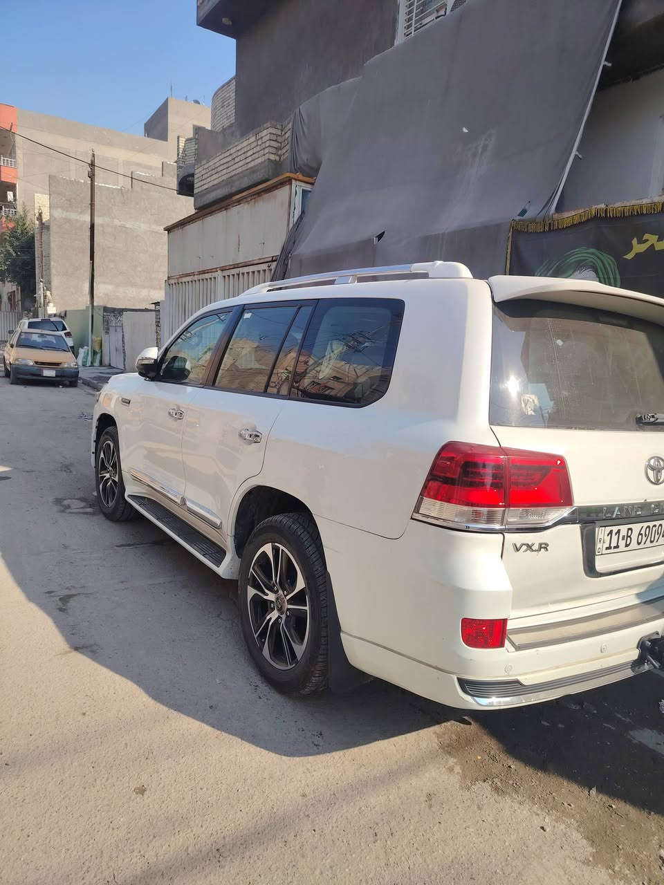 سلام عليكم
لاندكروز  لبيع موديل 2009 محدثه 2021

رقم بغداد دولي  تحويل ثاني يوم سعر 2500$
رقم‏‪***********‬‏
