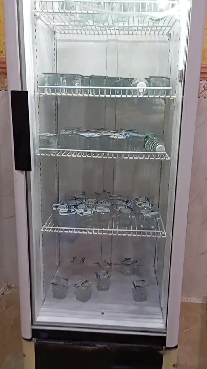 السلام عليكم اخوان
عارضة للبيع كلشي مابيها نظيفة 
السعر 200 وبيها مجال للشراي
العنوان البصرة شط العرب


**إذا كنت صاحب هذا الإعلان وتريد حذفه لأي سبب، رجاءا أرسل رسالة إلى الدعم الفني**