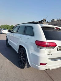 جيب ٢٠١٤ خليجي اوفر لاند بدون حادث بيهة صبغ قليل بل بابين اليسرة وحافة...