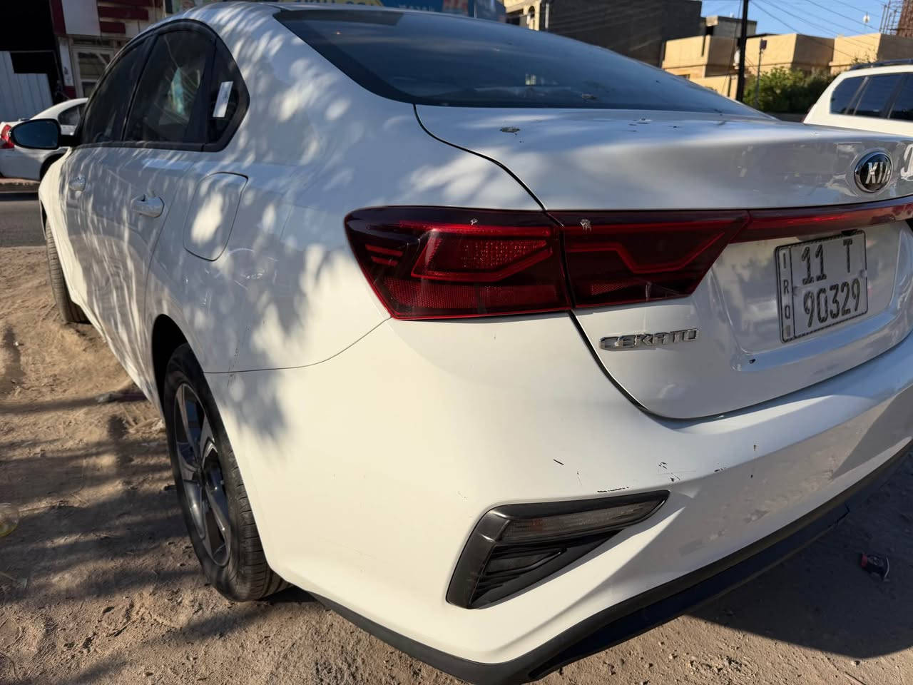 للبيع كيا سيراتو موديل 2019 خليجي 
ماشيه 86000 حقيقي 
على وضع الشركه 
بيهة صبغ بنيد ودعاميه بدون دواخل بدون شواصي
وبيهة شخط بالباب مكحل
وطاك ايرباك ومصلح 
السياره جاهزه من كل النواحي 
وكاله الدوليه مكينه 1600 
مري شفط 
ريمونت عدد2
نضام ABS
شاشه اندرويد و كاميرا خلفيه 
تخم تايرات جديده 
عده وسبير جديدات منازلات
خاليه من النقوصات
السياره رقم بغداد باسمي رقم جديد
مكان السياره بغداد العامريه 
السعر 125 وبيهة مجال جدا بسيط
للتفاصيل الاتصال بالرقم ‭***********‬
شكرا لاداره الموقع بغداد, العراق
