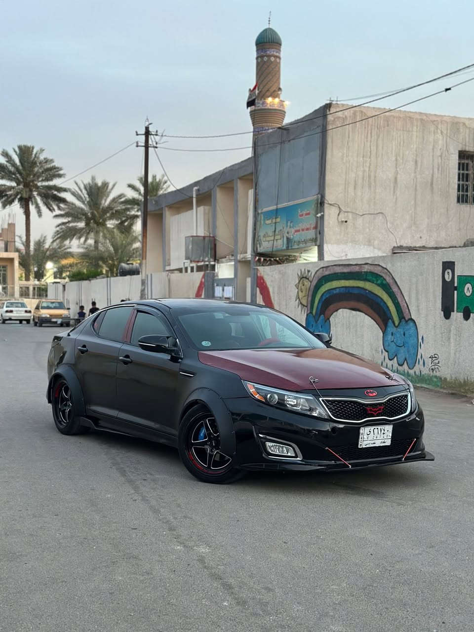 تفاصيل داخل الصوره
