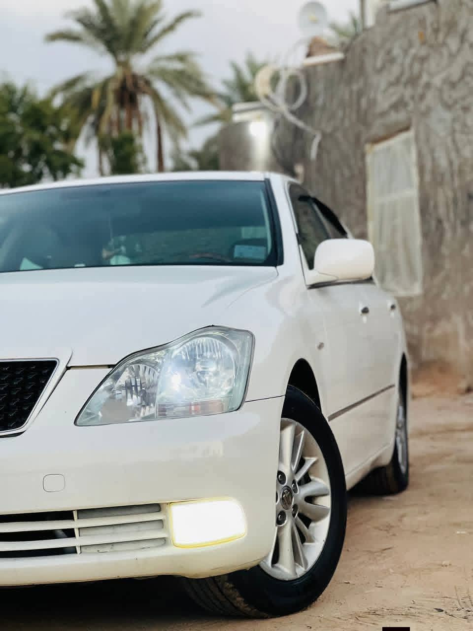 السلام عليكم
#كراون_شاهينه
 للبيع موديل 2004  

#بأسمي سنويه لل 31
مشروع وطني وتحويل مباشر شرط المداور
 السياره مكفوله كفاله عامه من كصه ونقل الجثه والضربه والصبغ والرسميات السياره جديده 
ارقام انكليزي  
السياره شاصي80 
كير 6نمر 
5بصمات
ترحيب 
غرفه بيجي 
لايت دوار 
تحوير النجف فوك وجوه
السعر 135وبيها مجال للطيبين
المكان: النجف..الكوفه
للاستفسار***********
