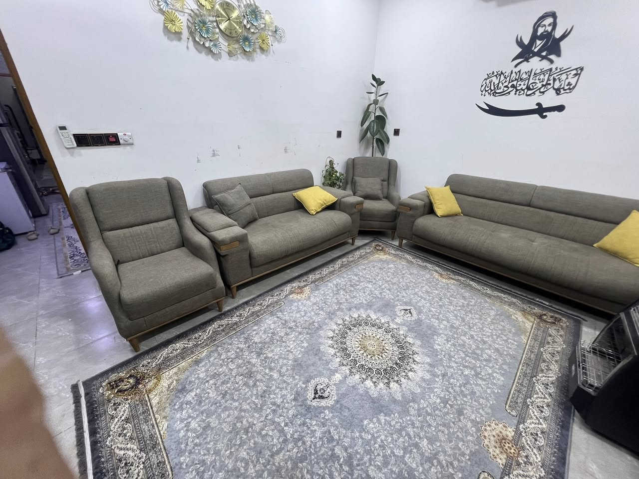 تخم 7مقاعد مستعمل بغداد الصليخ***********
