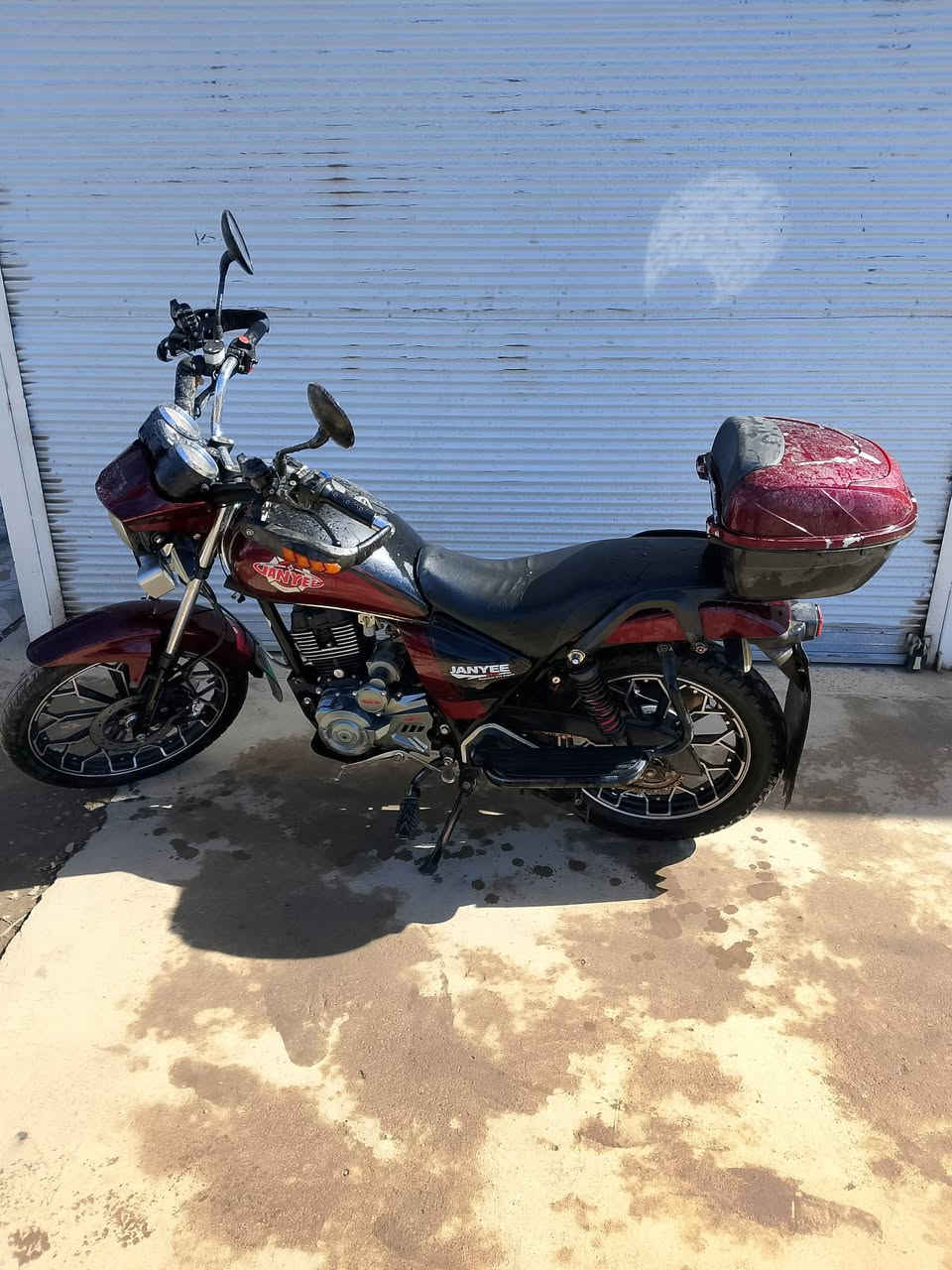 السلامو عليكم موطور جني هوشه موديل. 2025منفيس أصلي السعر 900رقم ***********
