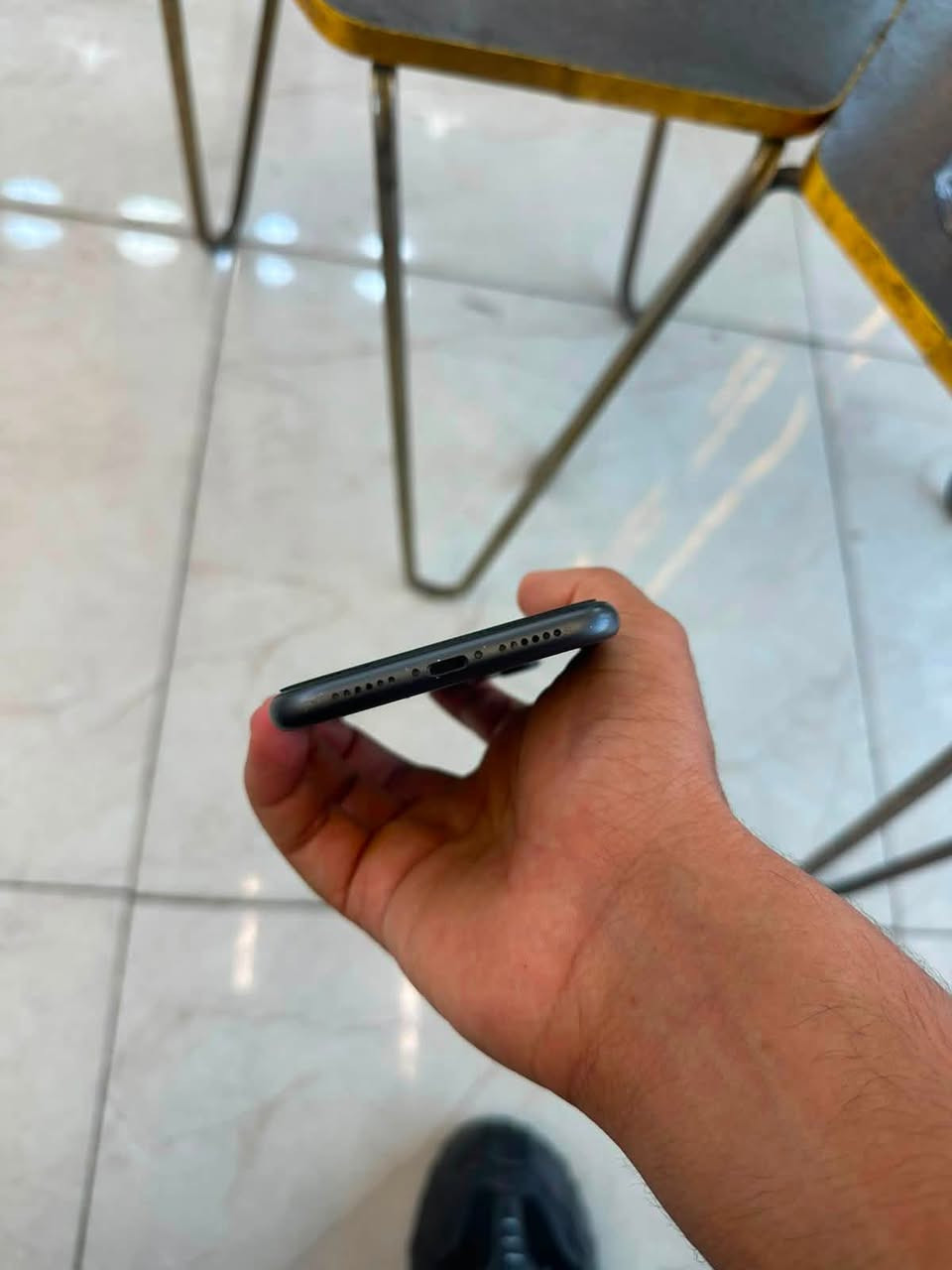 ايفون ١١ ذاكره ١٢٨ جهاز ماستر  وكارتونته ويا شركه ماستر 
مامفتوح ولا مصلح بطاريه ٨١
مكانه البلديات ***********
سعره ٢٨٠
