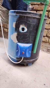 سخان للبيع شغال عل فحص ب40 وبي مجال 07813602513