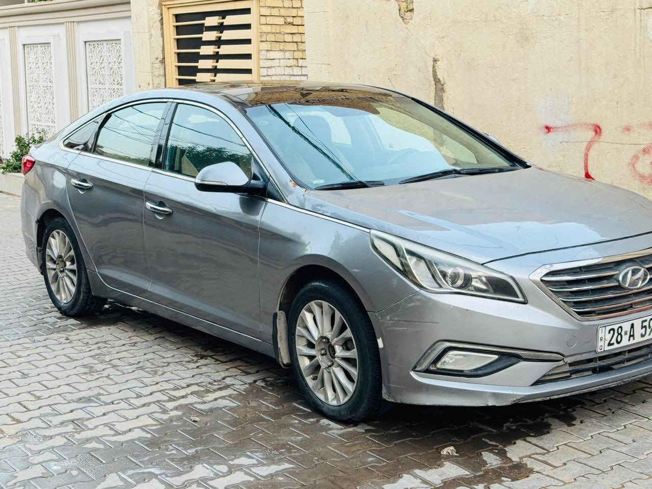 السلام عليكم
سوناتا موديل ١٦ فول مواصفات عدا البصمه 
خليجي
بانوراما وتحكمات فول
رقم نجف بأسمي 
مصبوغه حزام
السعر ١٢٥ وبيها مجال
***********
