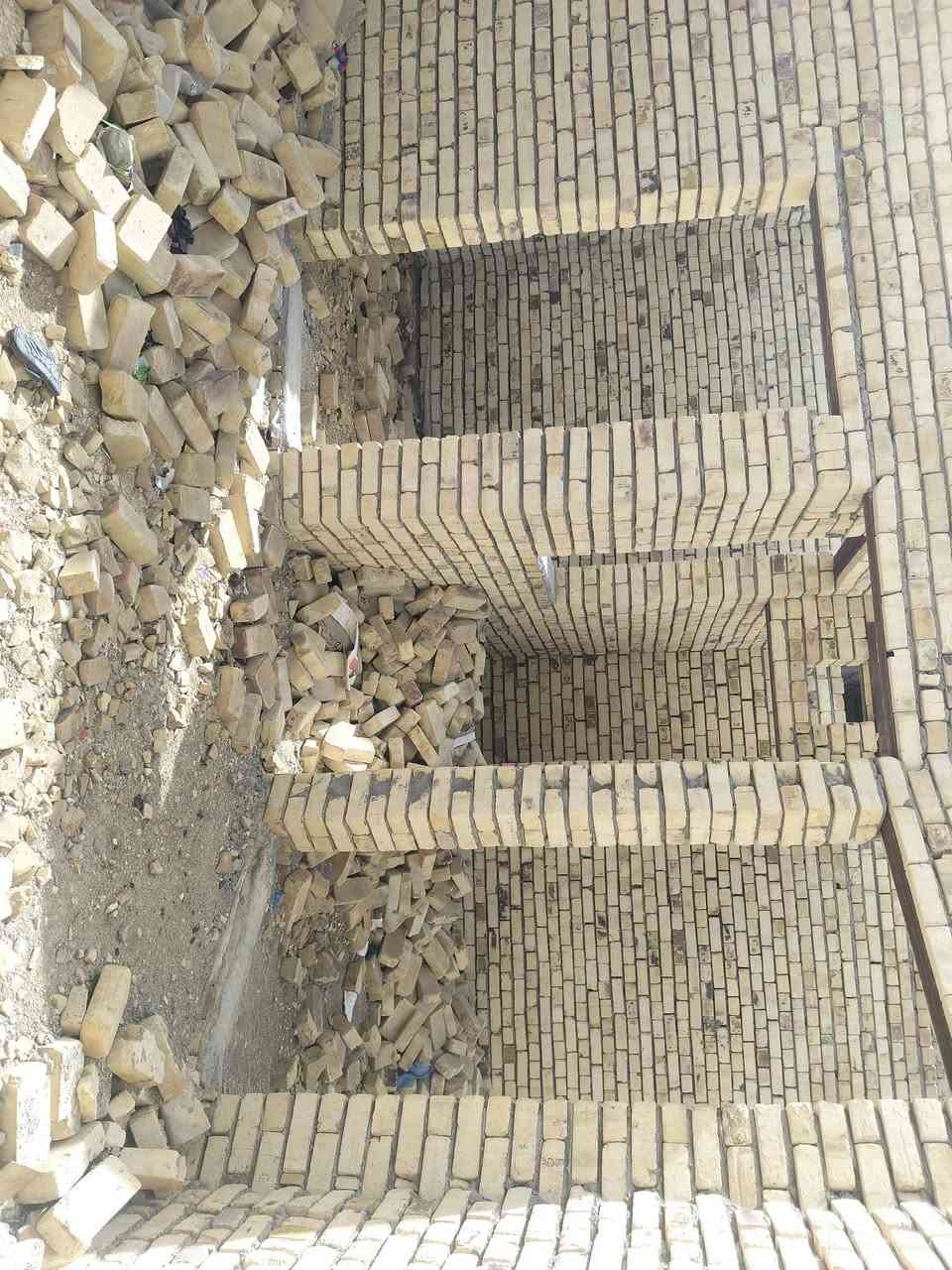 سلام عليكم
هيكل للبيت مساحة 100 متر بحي السبل قرب سجن الاصلاحي سايمه 20 مليون وبيه مجال للطيبين 
اتصل وتدلل ***********
