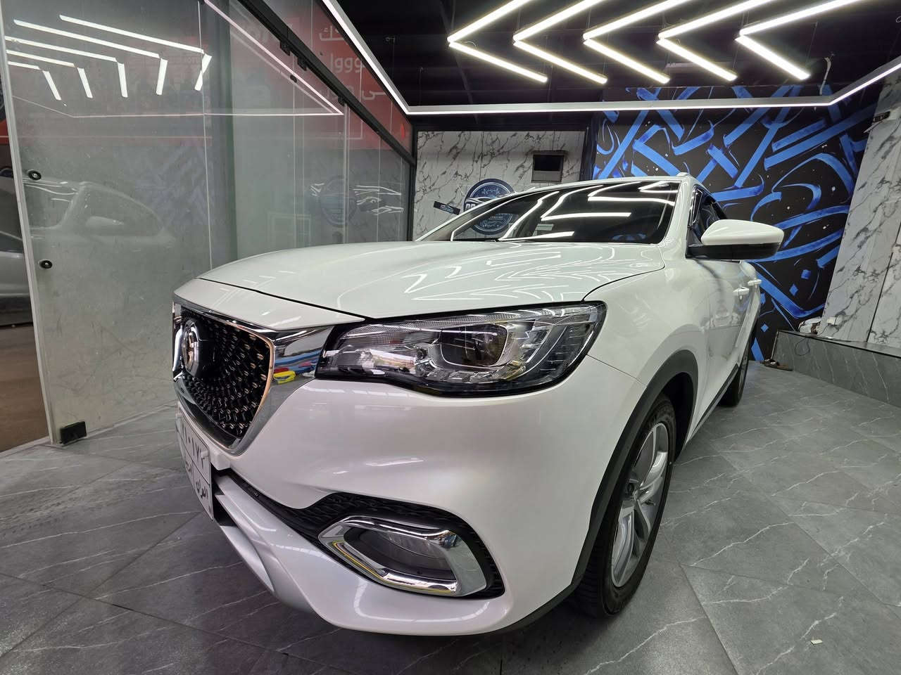 MG HS
المواصفات: بصمة ـ شاشة كبيرة - كامره - كشنات جلد - كشنات كهربائيه - كشنات تدفئة - تبريد شاشة - هندبريك بصمة - اوتو هولد - اوتوستوب - تبريد خلفي - لايتات كشافات زينون - LED امامي وخلفي - ويل كب 18 - ستيرن جلد  - تحكمات ستيرن - ثلاجة - نظام سمارت اقتصادي وسبورت - محرك 2000 توربو ـ كروز سرعة - مري كهربائية اوتو - بصمة ابواب وصندوق USB - AUX - يوجد مواصفات اخرى 

الموديل: 2021
المسافة: 41000 كيلومتر
ضمان شركة القاصد
الضرر: السيارة بدون صبغ ومكفولة بالكامل 100٪
موقع السيارة اربيل

تایبەتمەندییەکان:
✅ ستارت بە دوگمە (بەسیمە)
✅ شاشەی گەورە
✅ کامێرای دواوە
✅ کورسی چەرم
✅ کورسی کارەبایی
✅ گەرمکەرەوەی کورسی
✅ سیستەمی ساردکردنەوە
✅ هندبرێکی ئەلیکترۆنی (EPB)
✅ Auto Hold
✅ Auto Stop
✅ ساردکەرەوەی دواوە
✅ چرای Xenon
✅ چرای LED پێشەوە و دواوە
✅ ویلکەپ 18
✅ فەرمانی چەرم
✅ کۆنترۆڵی فەرمان
✅ یخچالە
✅ دۆخی Smart، Economy و Sport
✅ مۆتۆری 2000 Turbo
✅ Cruise Control
✅ مێرای کارەبایی Auto
✅ بەسیمەی دەرگا و سندووق
✅ USB
✅ AUX
✅ و زۆر تایبەتمەندی تر

📅 مۆدێل: 2021
📍 ڕێگای بڕاو: 41,000 کیلۆمەتر
🛡️ گارانتی: کۆمپانیای القاصد
✅ دۆخی ئۆتۆمبێل: بێ هیچ ڕەنگکردنەوەیەک، %100 پاک و کەفالەتکراو

*********** 
***********
