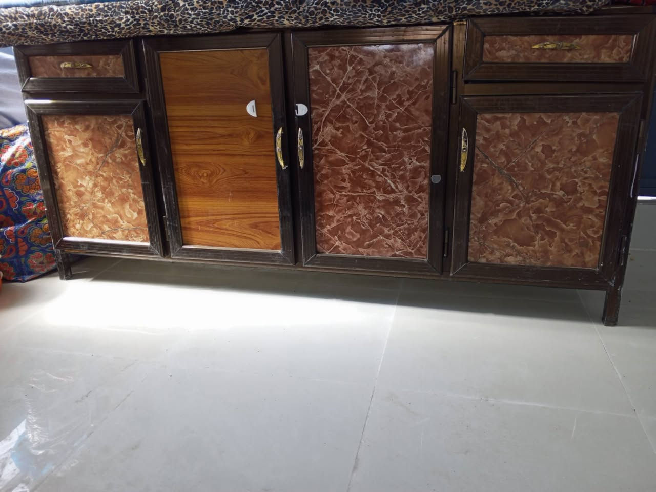 تخم سعر ٢٠٠
كاونتر وملحق مترين سعر ١٥٠
سنگ سعر ١٠٠
عنوان برغة


**إذا كنت صاحب هذا الإعلان وتريد حذفه لأي سبب، رجاءا أرسل رسالة إلى الدعم الفني**