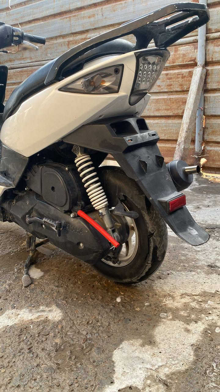 دراجه نضيفه كلش بيهه ملاحضات بسيطه
السعر 400 وبيهه مجال بسيط للاستفسار ***********
