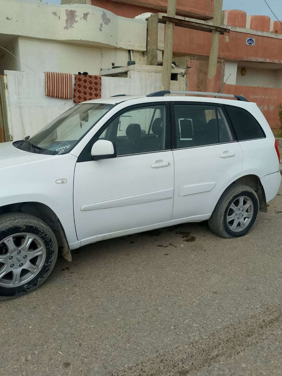 سیارەکی خاوێنە بێ کێشەیە بێ سبوخە مەکینە گێر بەشەرت سیارەکە بەناو ناکرێ 1200هەزار خەرامەی لەسەرە دوای مامەلا وەردەگیرێتەوا سعری 58 وەرەقەو مجال ژ.م. *********** أربيل, العراق
