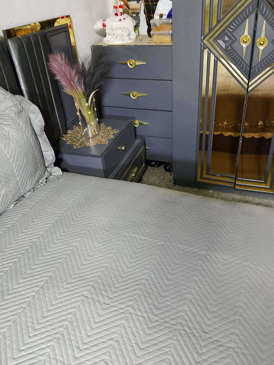 غرفه نوم تركيه للبيع جديده
زلغ مابيه سعر مليون وبيه مجال للاستفسار 

***********
