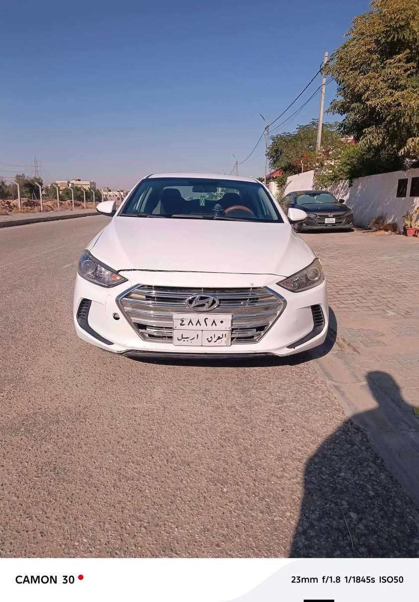 سلام عليكم عندي هاي الحلوه موديل ١٧امريكي اريد ابيعهه او مراوس هاذ رقمي ***********
