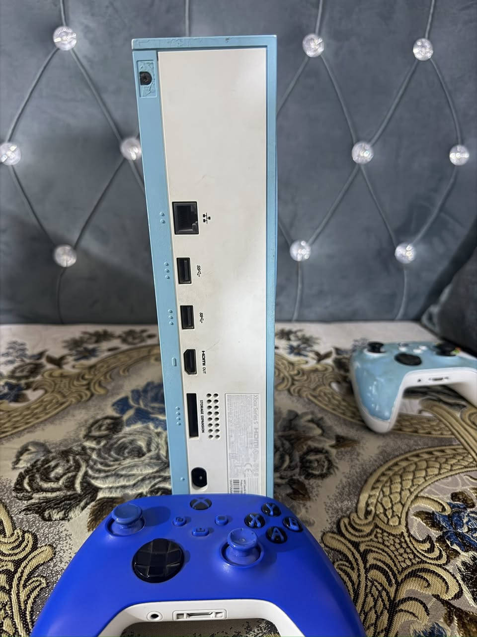 اكس بوكس سيريس S
مصبوغ لون سمائي 
ذاكرة 500g
جوستكات عدد 2 اصليات

ويا حساب يحتوي على العاب فيفا 23/24/25
Pes2026
والعاب اخرى 

السعر ٣٢٥ وبي مجال


**إذا كنت صاحب هذا الإعلان وتريد حذفه لأي سبب، رجاءا أرسل رسالة إلى الدعم الفني**