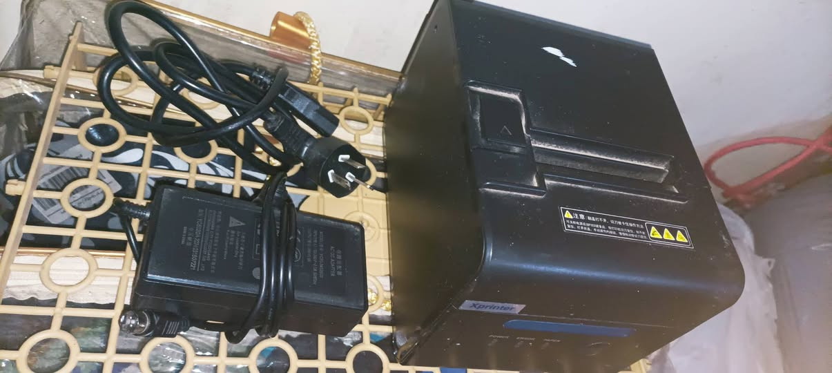 طابعة حرارية للبيع مع وصلة الشحن .. ما بيها اي مشكلة .. مع التوصيل 65 الف دينار


**إذا كنت صاحب هذا الإعلان وتريد حذفه لأي سبب، رجاءا أرسل رسالة إلى الدعم الفني**