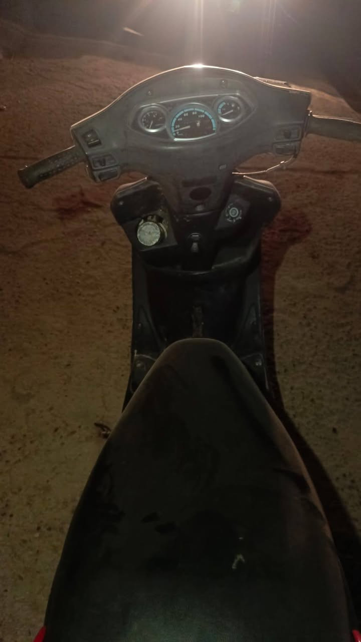 دراجة دراجة كامكو جي 4 للبيع خير من الله كفالة من التاير للتاير محرك مكفول ماصار 20 يوم من نزلت من الحاوية شغل واطلع نضافة شوف كبالك السعر 800 وييهة مجال حك الجية عنواني القاسم دراجة حاوية ***********
