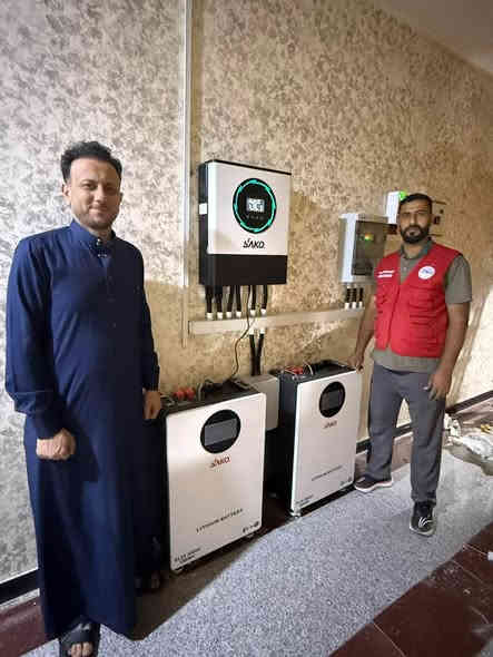 تم ربط منضومه بقدره 50 امبير نهاري و30 امبير ليلي في محافضه بغداد في منطقه البلديات  وتم ذلك بواسطه شركه الجزيرة للطاقه الشمسية وتم استخدام بطاريات ماركه ساكو بحجم ١٥ كيلو واط وانفيرتر ساكو بقدره ١٢ كيلو واط والواح نوع لونجي 620  واط عدد 25 لوح وتم الربط بواسطه كادر متخصص وهندسي في تنصيب المنضومات الطاقه الشمسية شركة الجزيرة الحل الامثل لتجهيز منزلك او عملك بنظام الطاقة الشمسية كل ما عليك الاتصال او الاستفسار والباقي علينه‏‪***********‬‏--***********
