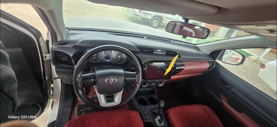 السلام عليكم
تيوتا هايلوكس للبيع موديل 2024 ماشيه 60 الف مكفوله كفاله عامه سنويه تنتهي 2029 رقمه دولي قادسيه مشروع وطني مكينه البلاديه محرك 4 سلندر 

للاستفسار واتساب فقط ***********
