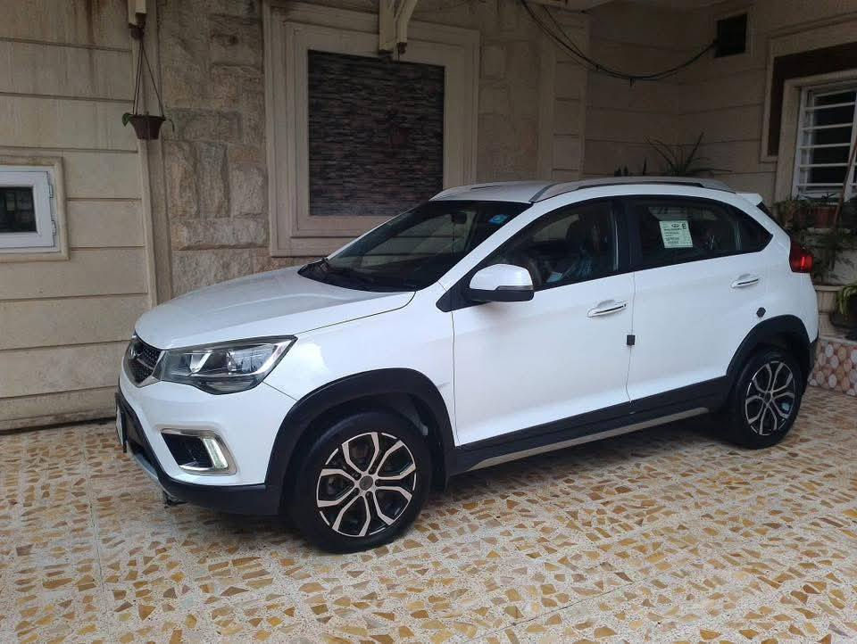 شيري تيكو 2 برو موديل 2018
السيارة حرة  رقم بغداد انكليزي صاحبها بالموصل تحويل أو وكالة ...كابون بانزين ماستر...
سيارة جديدة مكفولة كفالة عامة من كلشي جاهزة 
محرك 1500 دبل نوزل 
كير ميكانيكي 6 نمرات
ماشية 60 الف
كشنات جلد لونين
تبريد ممتاز
 شاشة اندرويد أصلية حساس خلفي ولدات امامية
تحكم ستيرن جهتين واشاير بالمري...ويل كروم وبيها 
مواصفات بعد
السعر النهائي90
للاستفسار ***********
