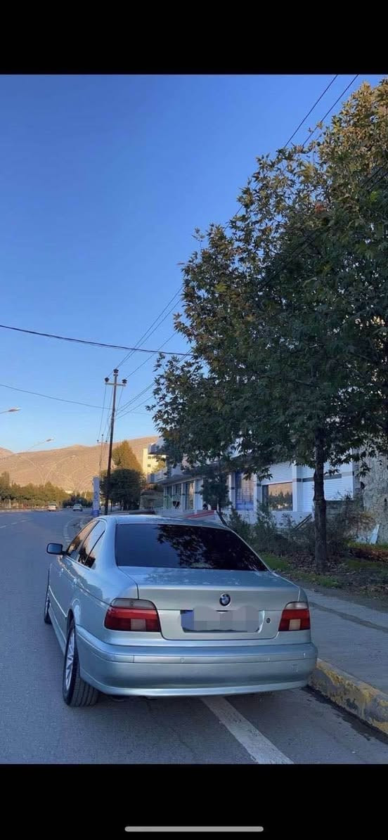 Bmwموديل 1999مةنةفيست پاكانة تؤمار كراوة مةكين گير هةموو گياني بةشةرت سعريشي 45مةجاليكي زؤر زؤر كةم بؤزانياري زياتر بةيوةندي بكة *********** أربيل, العراق
