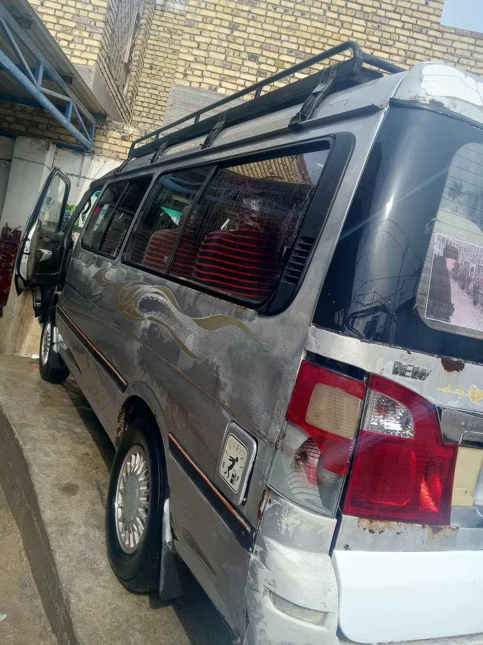 السلام عليكم فاتون 2014 للبيع جير مكينه  السياره ما عايزه كل شيء كله جديد السعر 38 وبيها مجال حق الجيه مكاني نجف ***********
