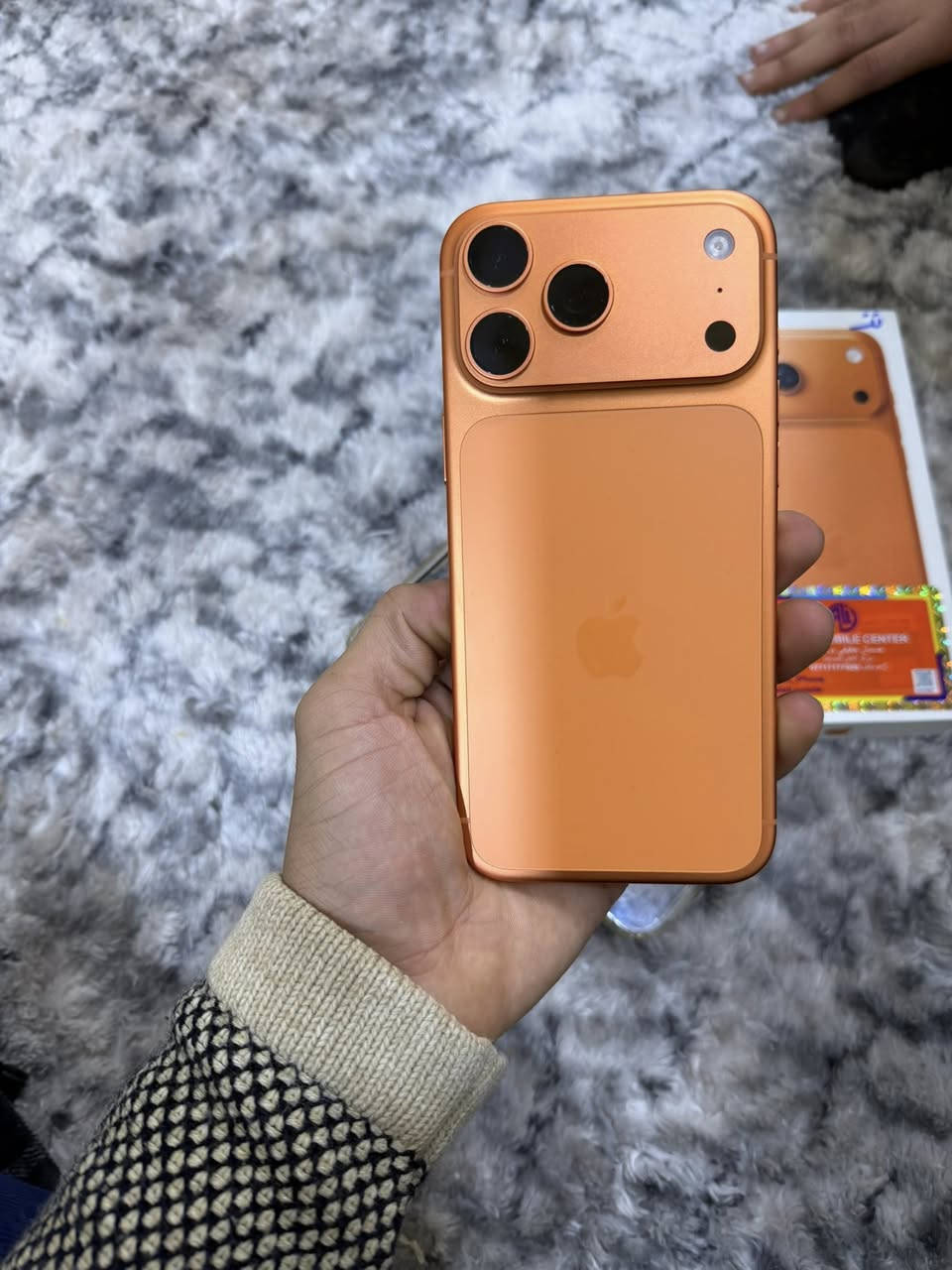 17برو ماكس شريحة ألكترونيه 
الجهاز اخو الجديد مكفول من كلشي 
مشحون ٦٠مرة 
سعره ١٨٠٠قفل
عنواني البصرة التنومه
رقم الهاتف *********** شغال واتساب فقط
