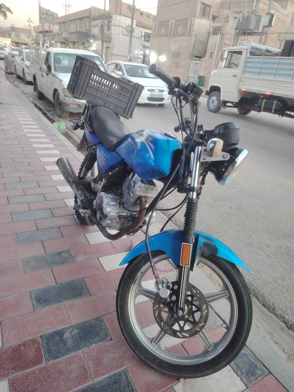 دراجه دايون عضم مديل 20 مكينه جديده وكيله العارضي بس اوراقه ضايعه اتكفلكياه اني سعره 375الف متواجد ***********
