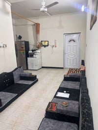 بيت خلفي • ١٠٠م • ساحة الشهداء