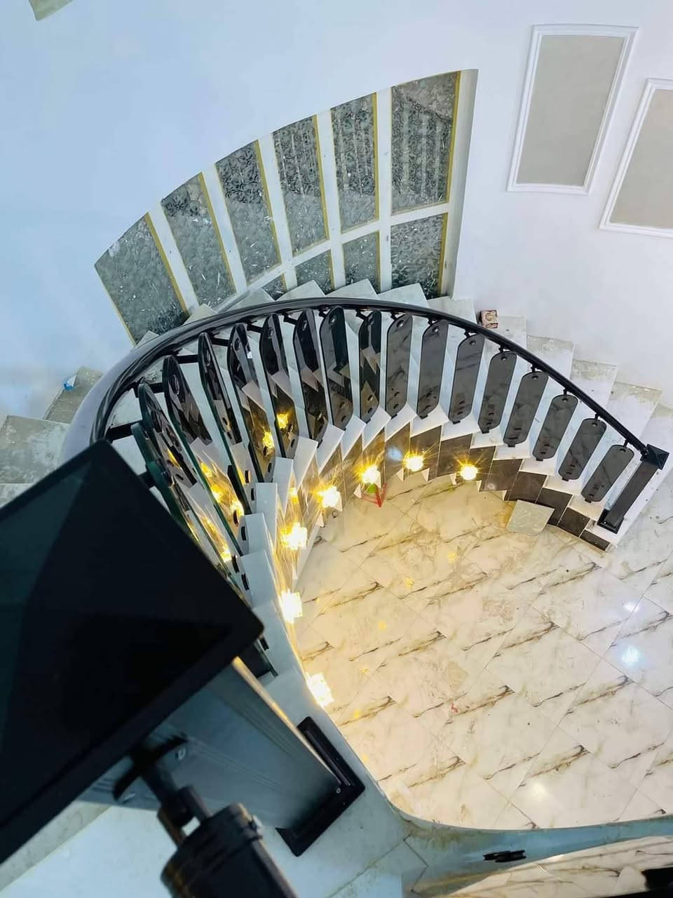 معمل التميمي   لتصنيع الابواب والشبابيك الp.v.c.  والامنيوم من شركة السراي الا صلي   🇹🇷🇹🇷🇹🇷                                                              🔴عمل المحجرات بجميع انواعها وموديلاتها. ديكورة                                                   {                          دقه في العمل 🌼.                                             بأدق التفاصيل 👍.                                             والالتزام في المواعيد 🫶🫶🫶.                          شهادة نجاحنه ثقتكم بنا                                        نتشرف بزيارتكم🤝🤝واختيار النموذج الذي يناسبكم                                                     عنواننا: الناصرية  الاسكان الصناعي نزله الجامع الكبير                               ♡♡ ***********♡♡.     واتس اب او مرسله الصفحه
