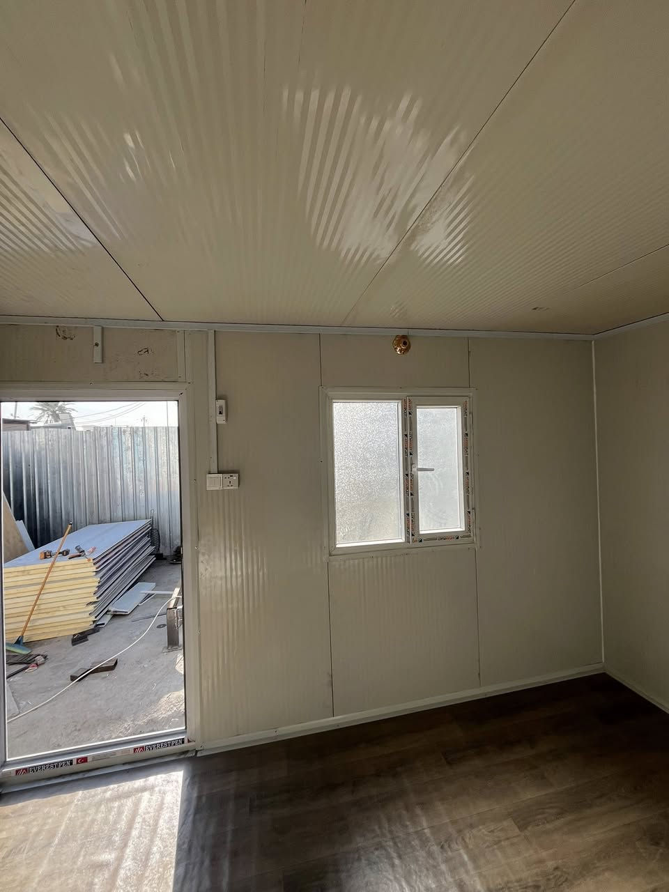 عرض خاص كرفان 4 / 3
باب + شباك  P.V.C®️ 

تاسيس كهرباء سعودي المنشأ كامل 

حديد ثقيل 

بلايود ١٨ ملم 

فرش تركي اصلي اصلي 
 
يوجد خدمة توصيل جميع أنحاء العراق 

والسعر مفاجاة ❤️

تواصل خاص او واتساب 

*********** / ***********
