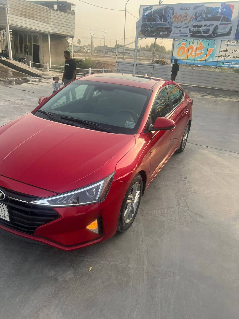 السلام عليكم النترا 2020 فول مواصفات للخير حادث كما موضح بالصور وهنا صار بيها جاملغ الامامي   معوقين باقي سنه وتصير حره 122$وبيها مجال مكان السيارة ديوانيه التفاصيل اكثر *********** اتصل وبالخدمه 🤍
