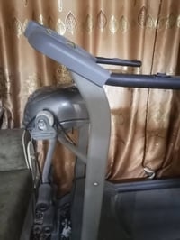 جهاز مشي • نظيف • استعمال قليل